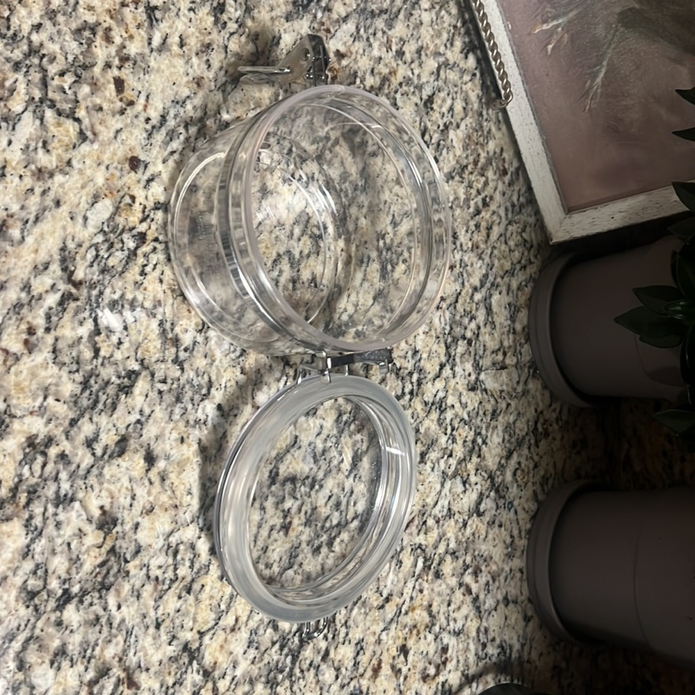 2 Cup Storage Container - Picture 2 of 5